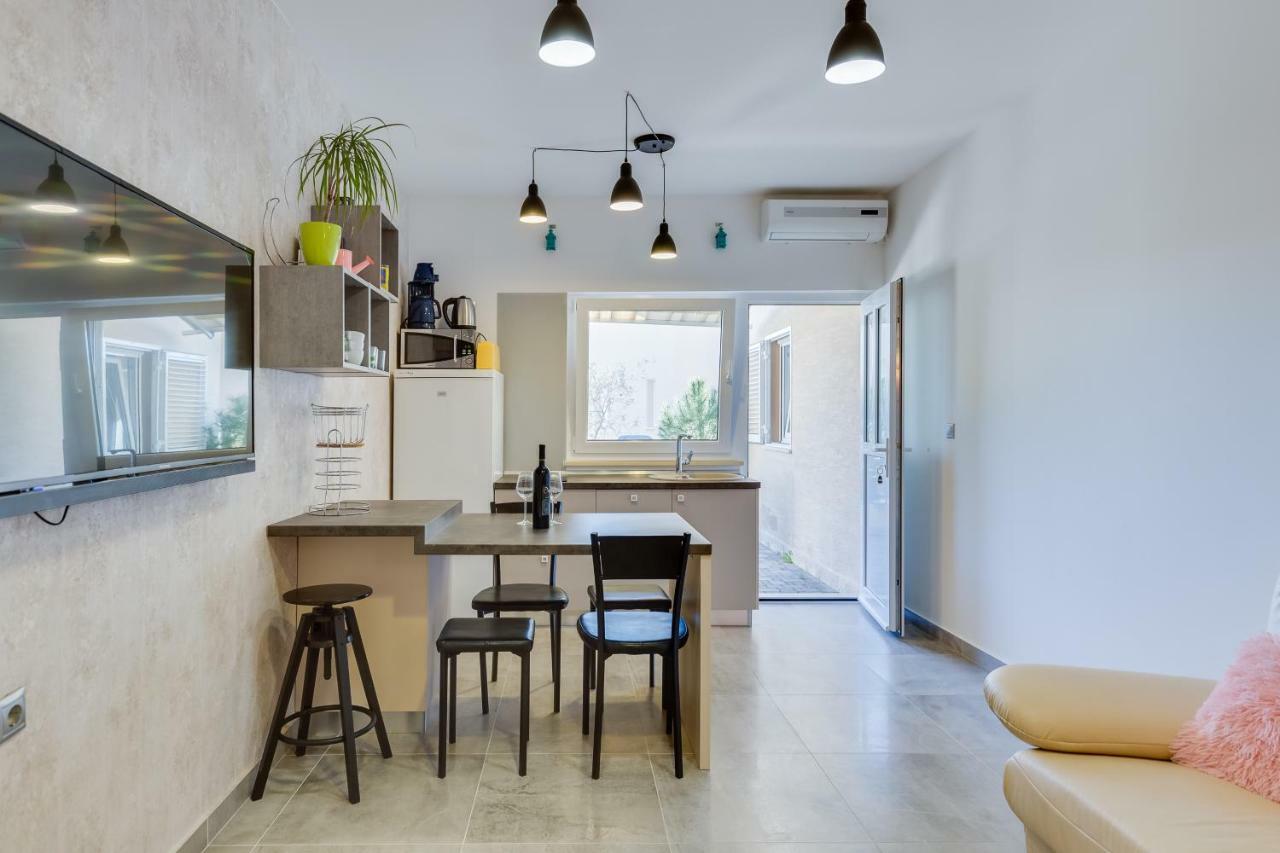Apartments Karla & Marija Petrčane Dış mekan fotoğraf